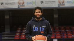 La Latina Basket sigla l’accordo con l’atleta maltese Darryl Joshua Jackson.